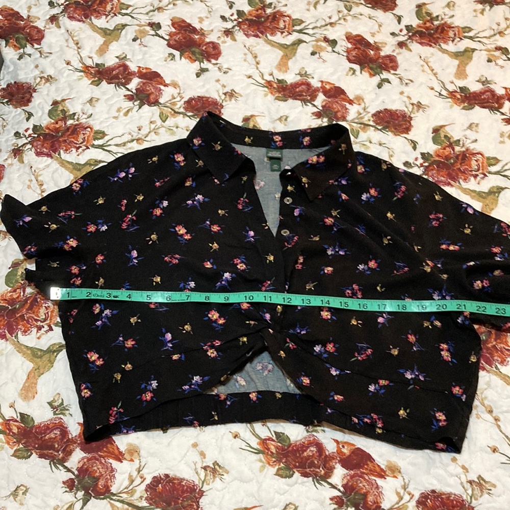 Wild fable crop top